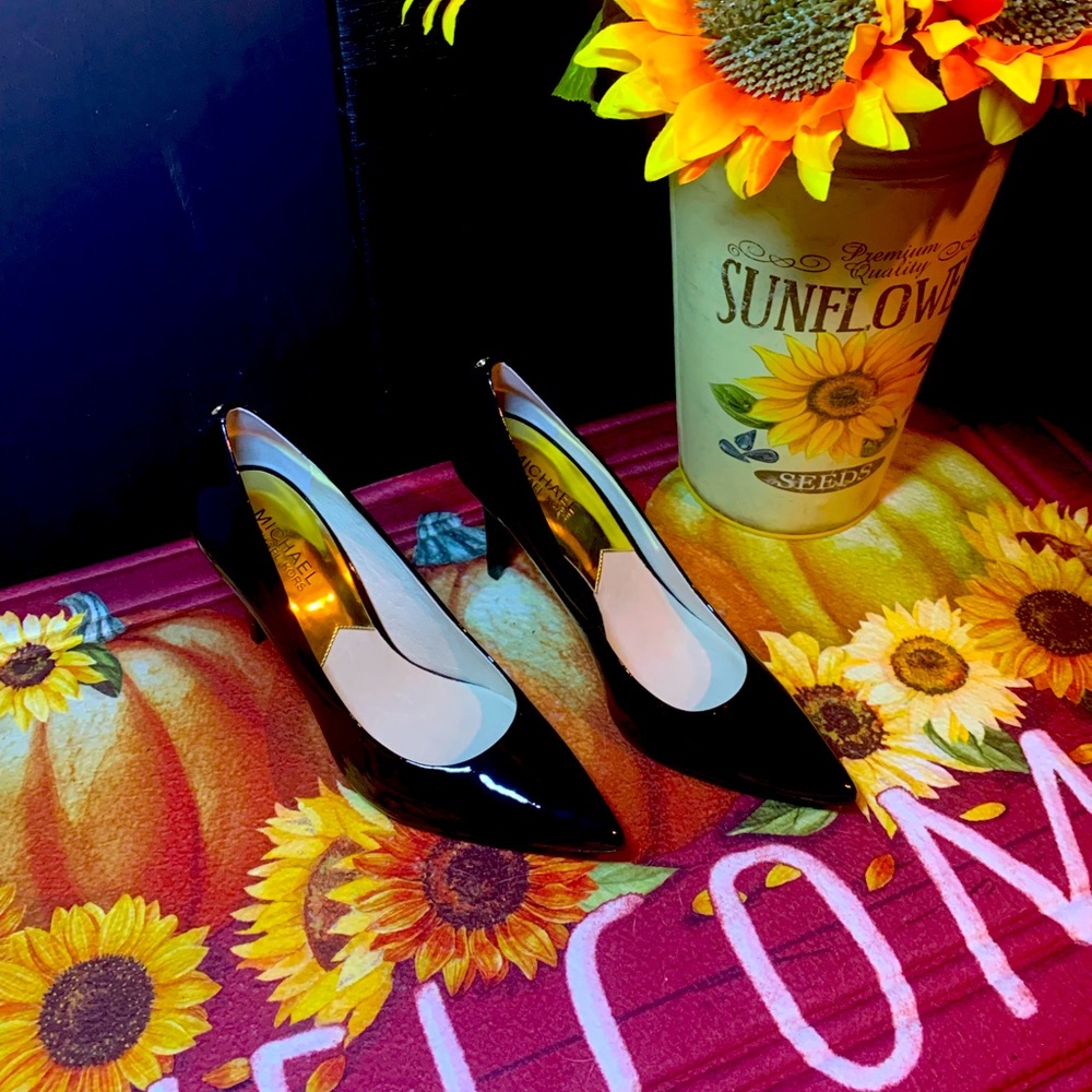 Black Michael Kors shoes size 8/12
